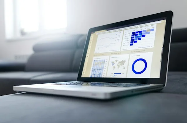 Market & Competitive Intelligence